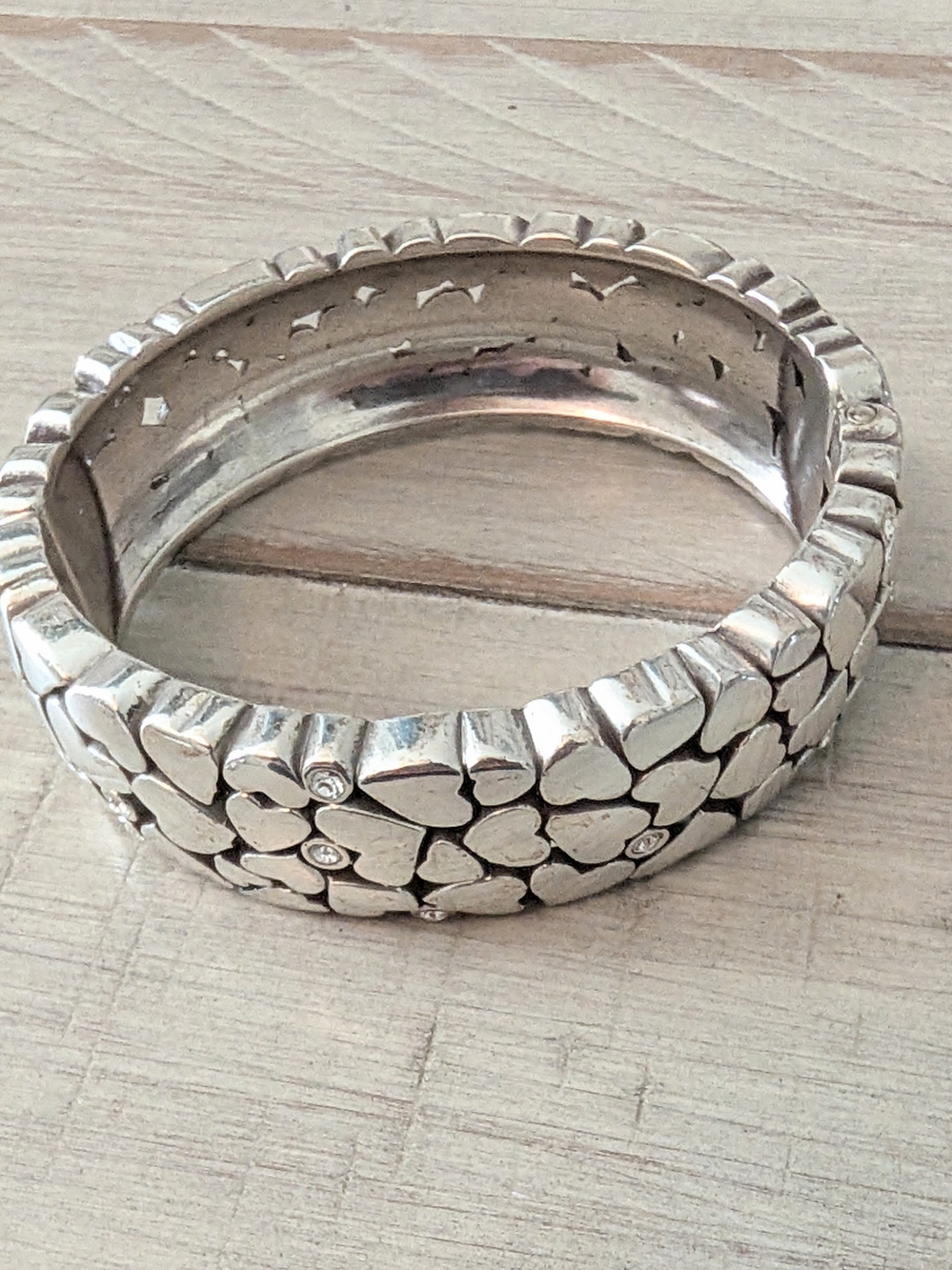 retired Brighton "Le Beau" Cobblestone Heart Hinged Bangle Bracelet